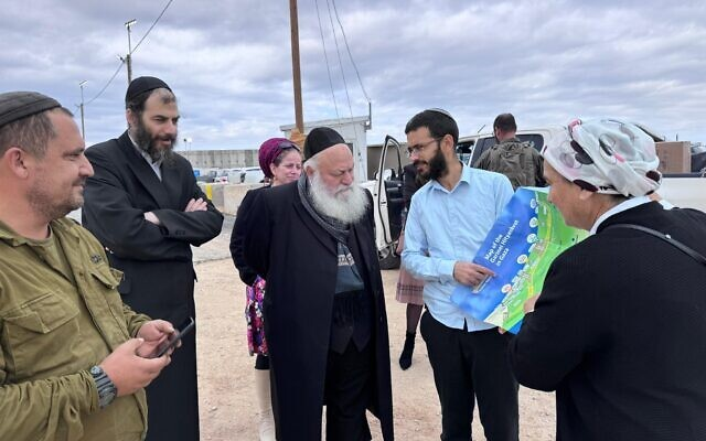 Goldknopf Inspects Gaza Border for Future Jewish Communities