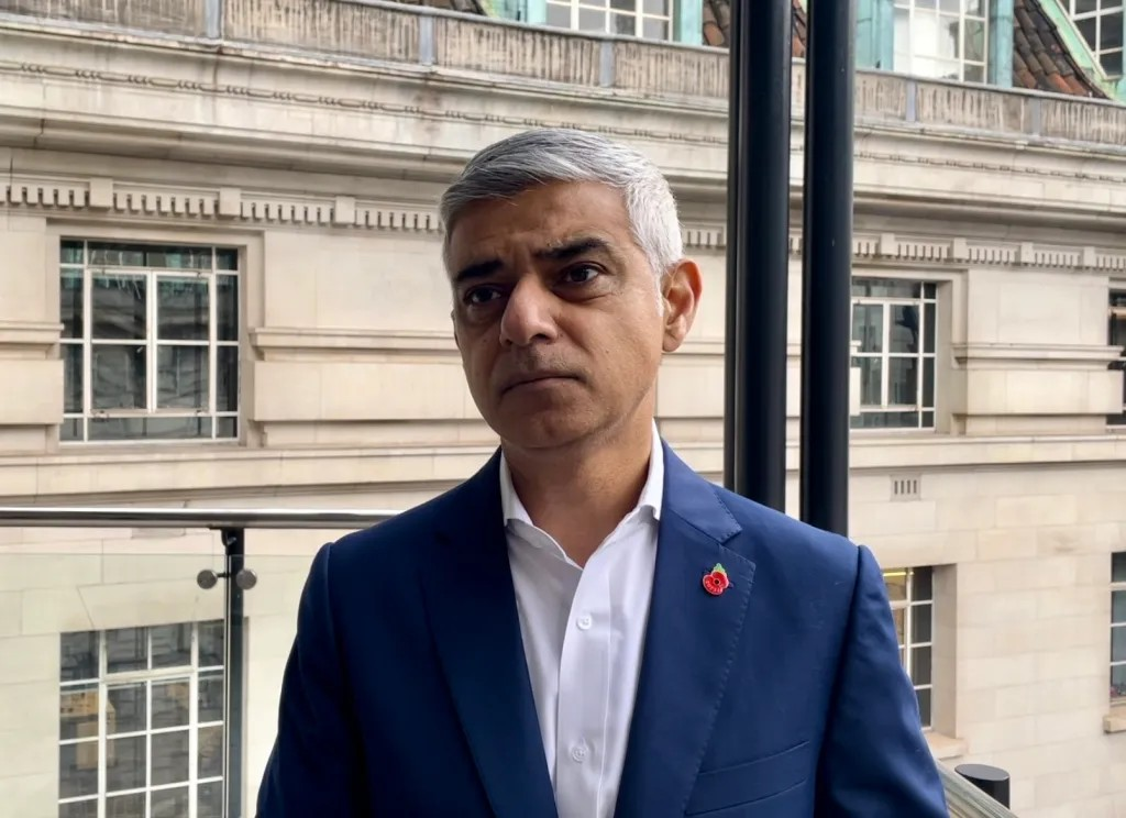 Khan Faces Criticism Over Ending Funding for Crime Alert Platform OWL