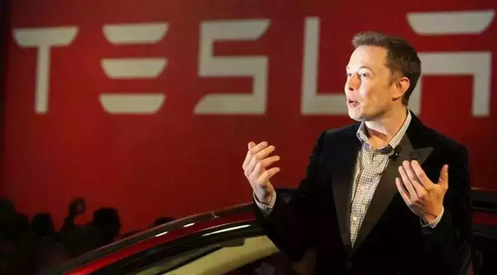 Tesla Lobbies UK for Stronger Carbon Emission Rules