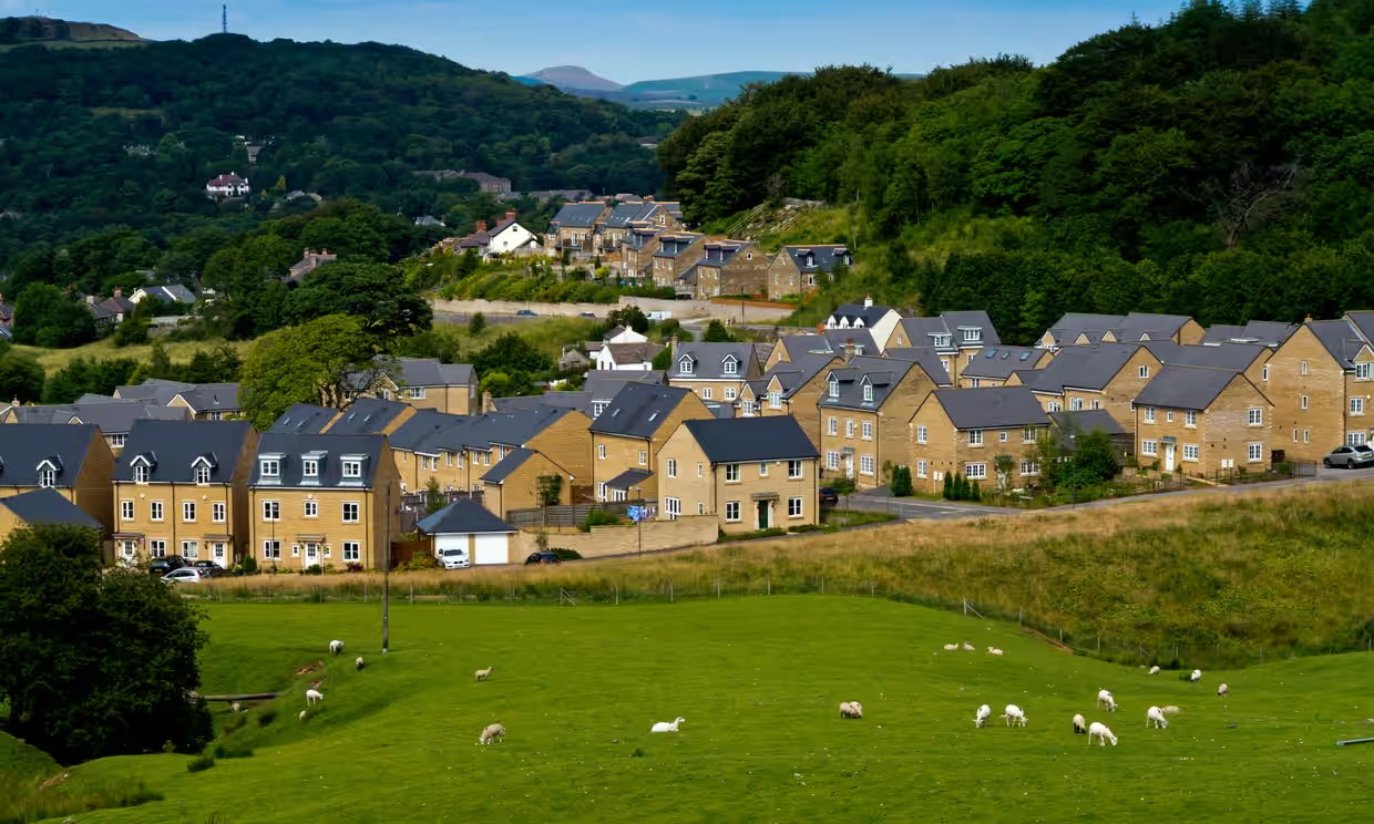 UK Government Prioritizes Housing, Plans to Build on Green Belt Land